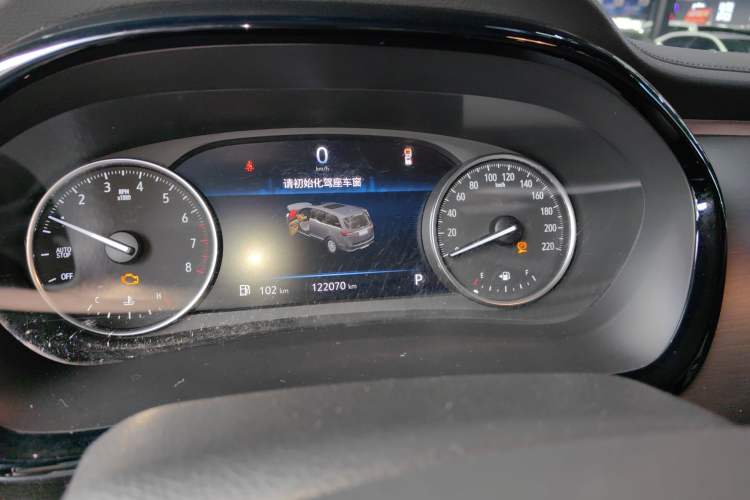 Used Buick GL8 2022 Land Cruiser Executive Class 652T Comfort Model
