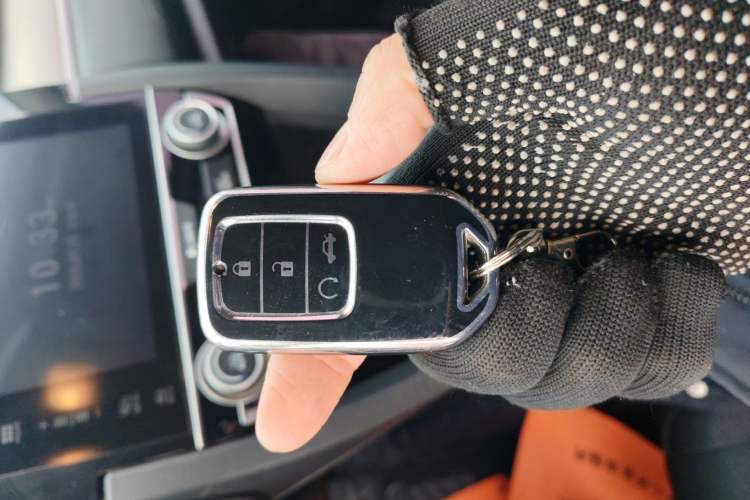 Used Honda Civic 2016 220TURBO CVT Luxury Edition
