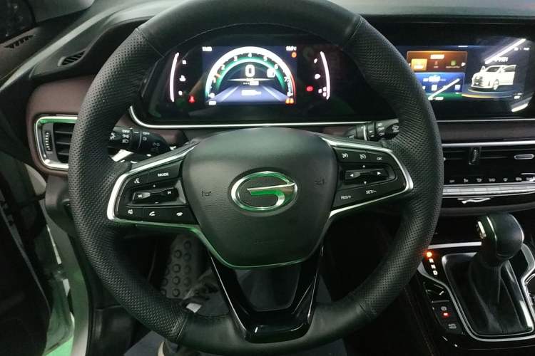 Used GAC Trumpchi M6 2023 PRO 270T DCT Luxury Edition
