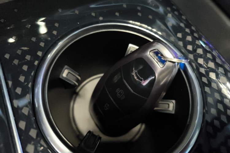 Used Hongqi HS3 PHEV 2024 PHEV 115km Jingwei Edition
