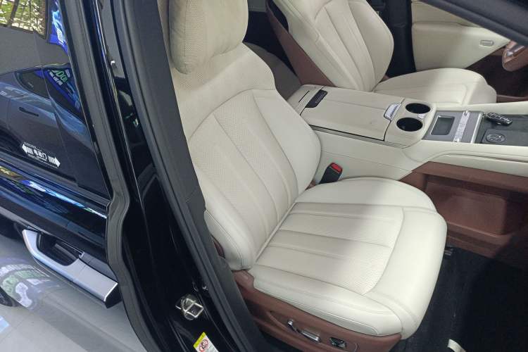 Used BYD Xia 2025 DM-i 1.5T 180km Excellence Model
