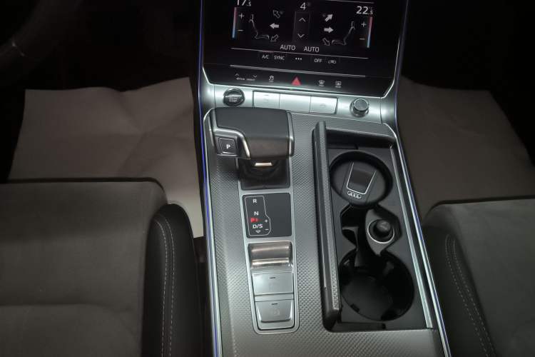 Used Audi A6L 2023 40 TFSI Luxury Dynamic Model
