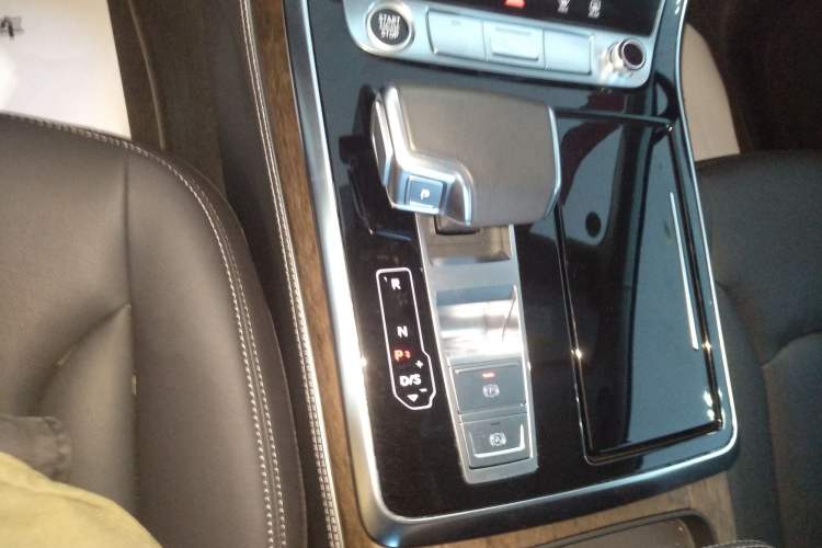 Used Audi Q7 2024 45 TFSI quattro S line Black Warrior Edition