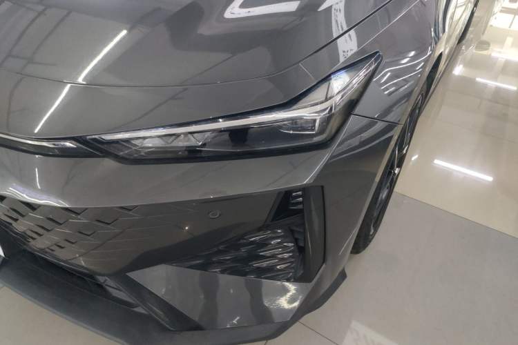 Used Changan UNI-V 2024 1.5T Prestige Edition
