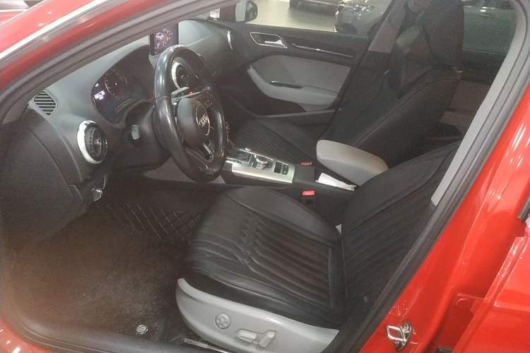 Used Audi A3 2018 30th Anniversary Edition Sportback 35 TFSI Fashion Model
