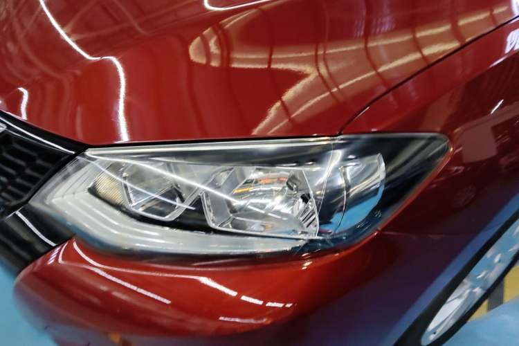 Used Nissan Tiida 2016 1.6L CVT Cool Dynamic Edition