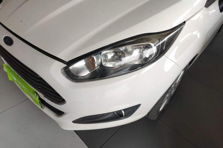 Used Ford Fiesta 2013 Hatchback 1.5L Automatic Fashion Edition