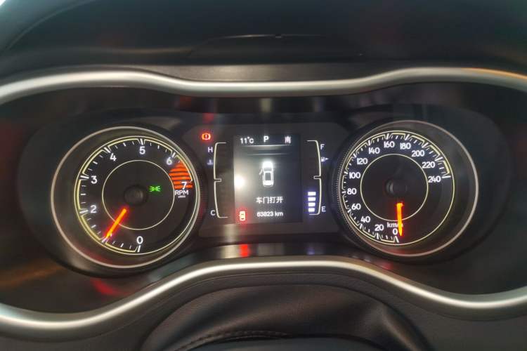 Used  Cherokee 2016 2.4L Leading Edition
