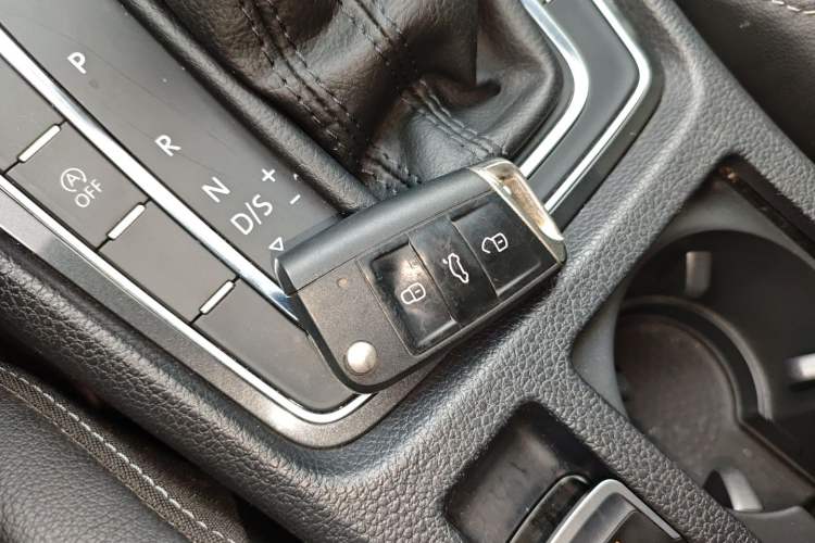 Used Volkswagen Golf 2020 Zhiai Edition 280TSI DSG Luxury Model
