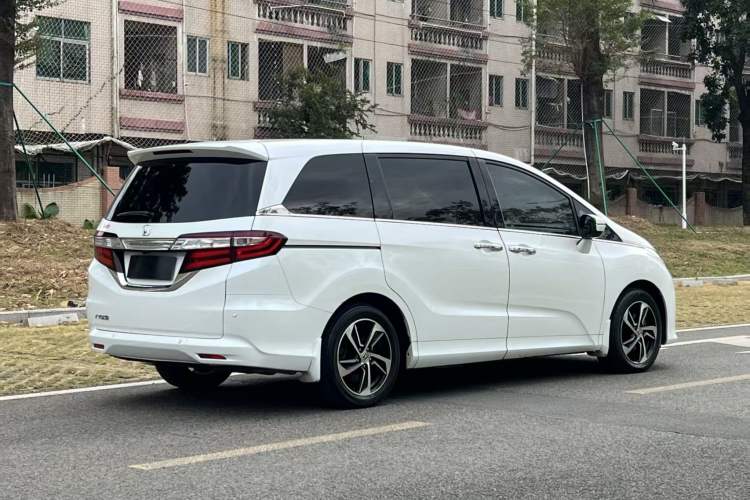 Used Honda Odyssey 2015 Updated Version 2.4L Smart Edition
