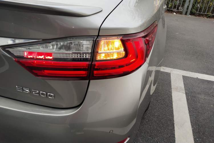 Used Lexus ES 2015 200 Elite Edition
