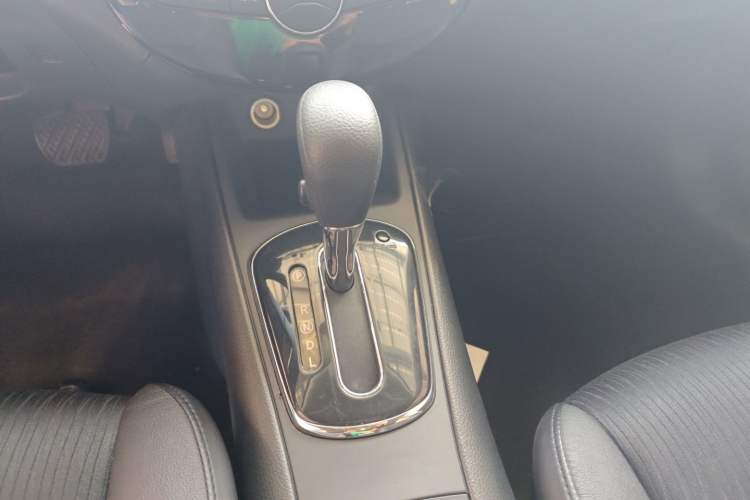 Used Nissan Tiida 2014 1.6L CVT Smart Model