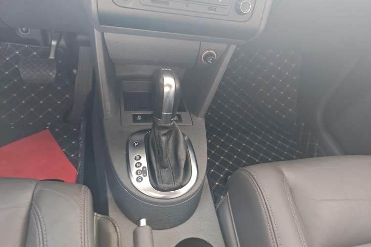 Used Volkswagen Touran 2015 1.4T DSG Comfort Edition 5 Seats
