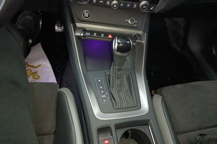 Used Audi Q3 2021 40 TFSI Fashion Dynamic Model