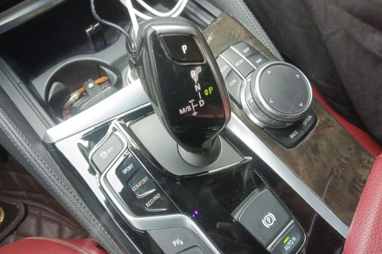 Used BMW 5 Series 2018 Restyled 530Li Luxury Edition M Sport Package
