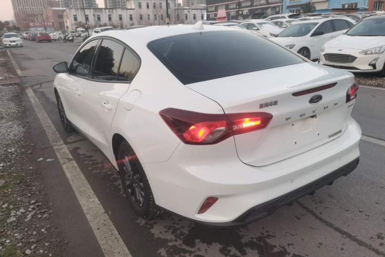 Used Ford Focus 2022 Sedan EcoBoost 180 Automatic Performance Edition
