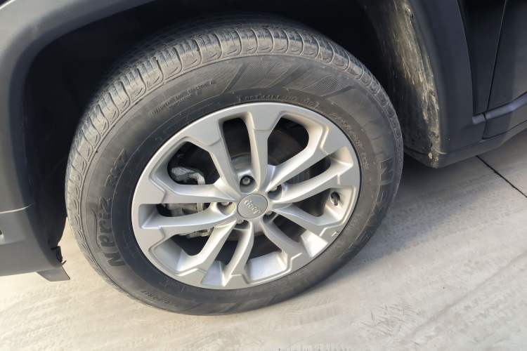 Used  Compass 2021 220T Automatic Leading Edition