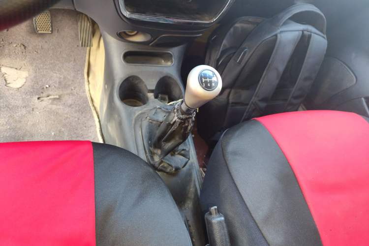 Used Baojun Lechi 2012 Revised Version 1.2L Manual Sporty Fashion Edition
