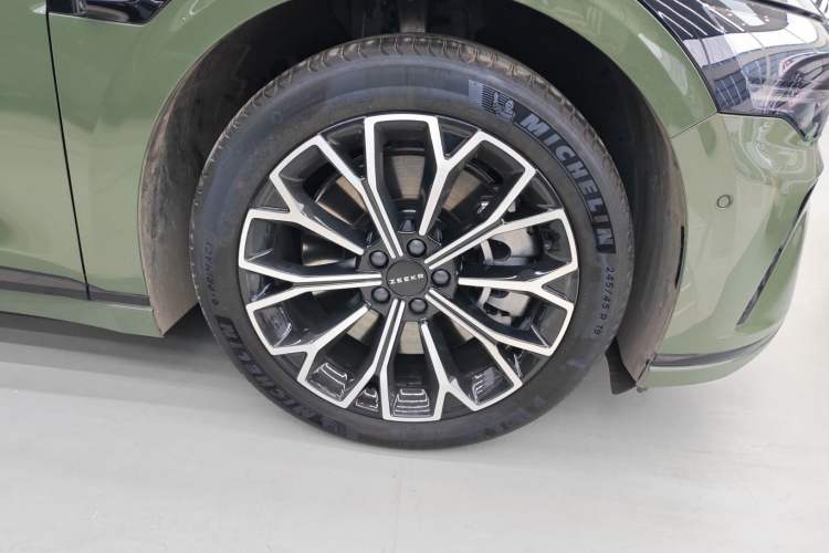 Used Zeekr 007GT 2025 Rear-Drive Intelligent Driving Version 75 kWh
