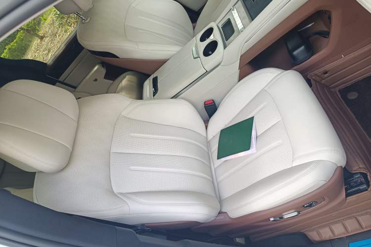 Used BYD Xia 2025 DM-i 1.5T 180km Beyond Edition
