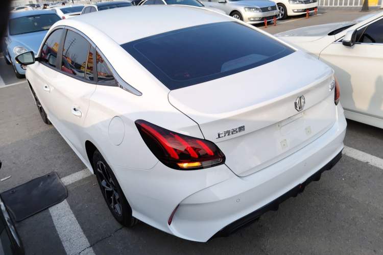 Used MG 5 2023 180 DVVT Manual Fashion Edition
