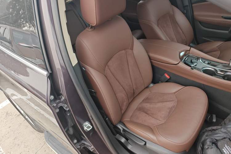 Used Buick Envision 2017 28T Four-Wheel Drive Elite Model
