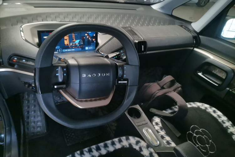 Used Baojun KiWi EV 2022 Artist Lite Edition Ternary Lithium