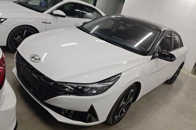 Used Hyundai Elantra 2022 1.5L CVT LUX Prestige Edition