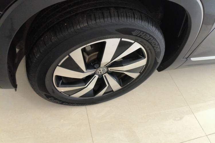 Used Volkswagen Tayron 2019 330TSI Two-Wheel Drive Luxury Model China VI Standard