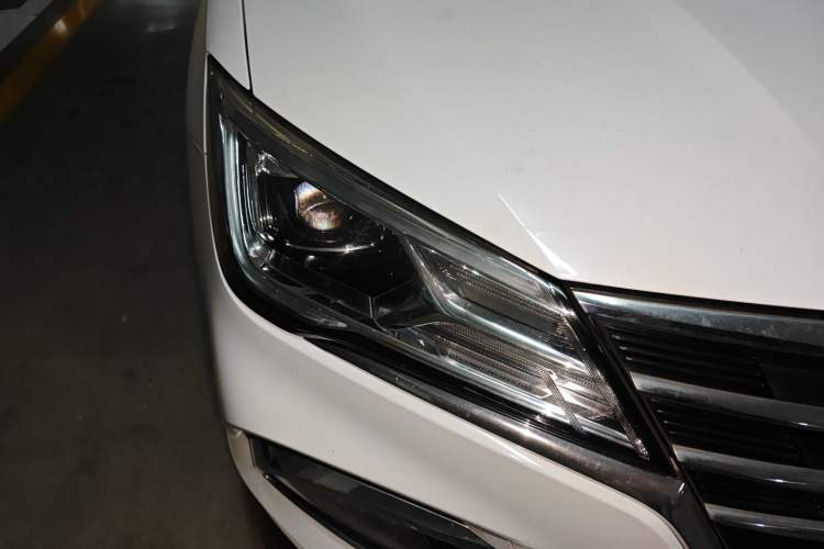 Used Roewe i5 2020 1.5L Manual 4G Connect Luxury Edition