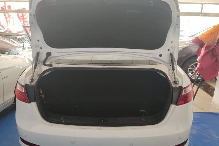 Used Bestune B70 2016 2.0L Automatic Luxury Model