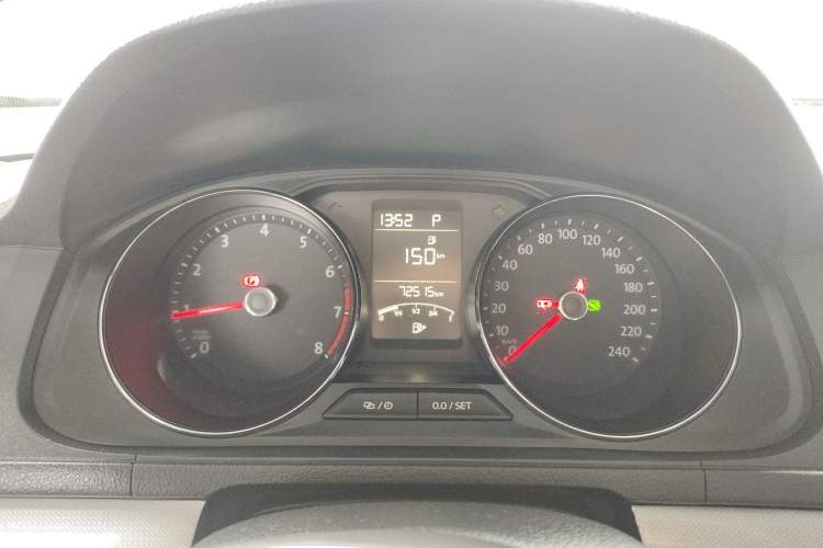 Used Volkswagen Lavida 2017 1.6L Automatic Comfort Edition
