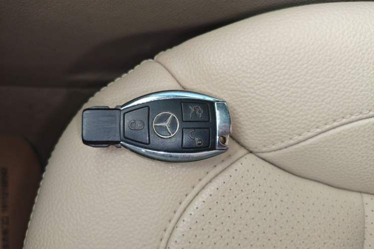 Used Mercedes-Benz M-Class 2014 ML 320 4MATIC