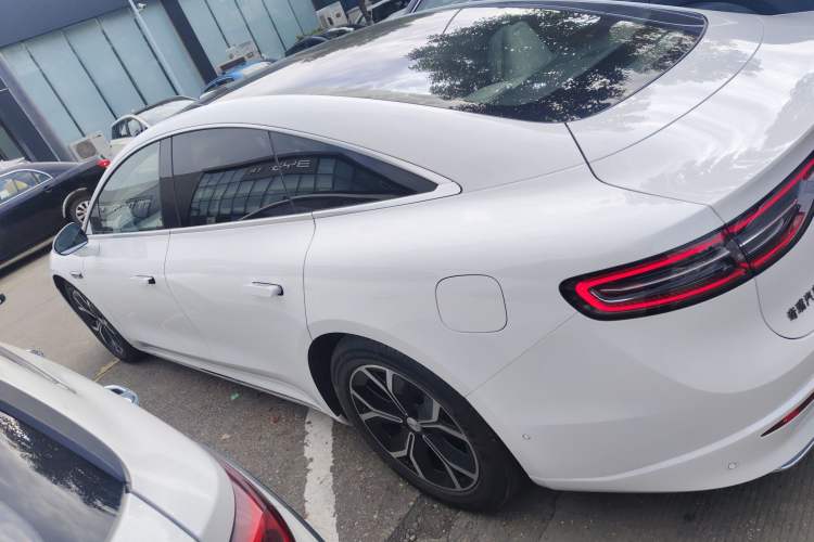 Used Hima Luxeed S7 2025 855 km Max