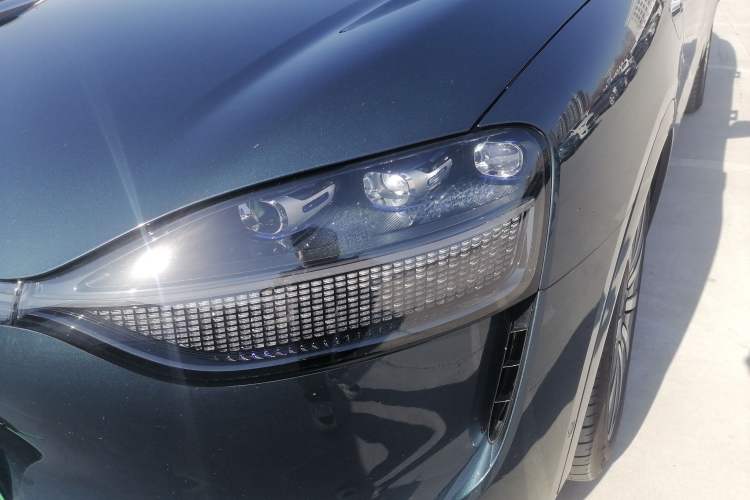 Used Hima AITO M9 2024 Range-Extended Ultra Version 42 kWh 6-Seater Model
