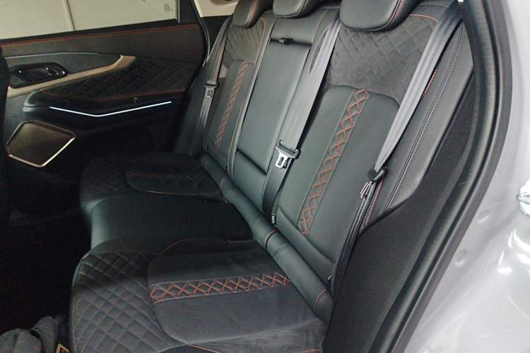 Used  Lingyun 2021 400T Two-Wheel Drive Star Prestige Edition
