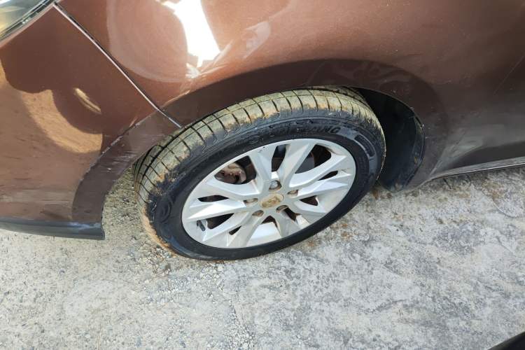 Used Baojun 730 2016 Revised 1.5L Manual Standard Version 7 Seats China V Emission Standard