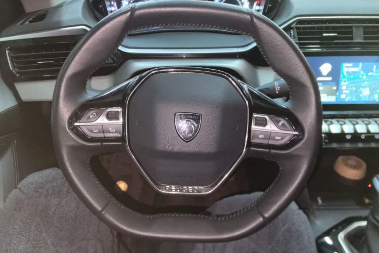 Used Peugeot 408 2022 1.6T Light-Chasing Edition
