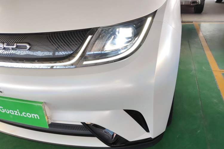 Used BYD Dolphin 2023 420 km Fashion Edition
