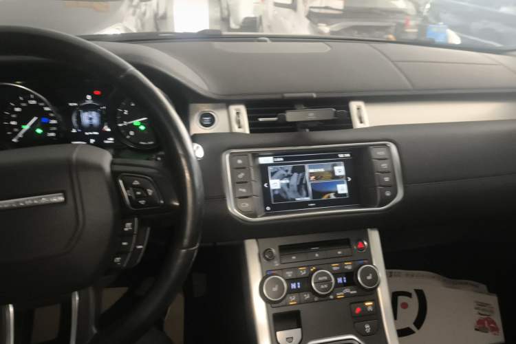 Used Land Rover Range Rover Evoque 2016 2.0T SE Smart Glow Edition