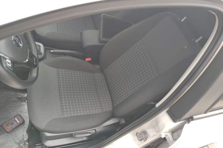 Used Volkswagen Polo 2018 1.5L Automatic Enjoyment Model
