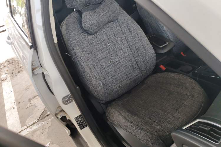 Used Ford Focus 2017 Hatchback 1.6L Automatic Fashion Edition Smart Drive Version
