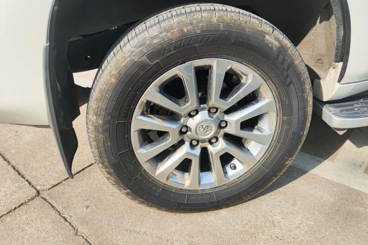 Used Toyota Prado 2018 3.5L Automatic TX-L with Rear-Mounted Spare Tire