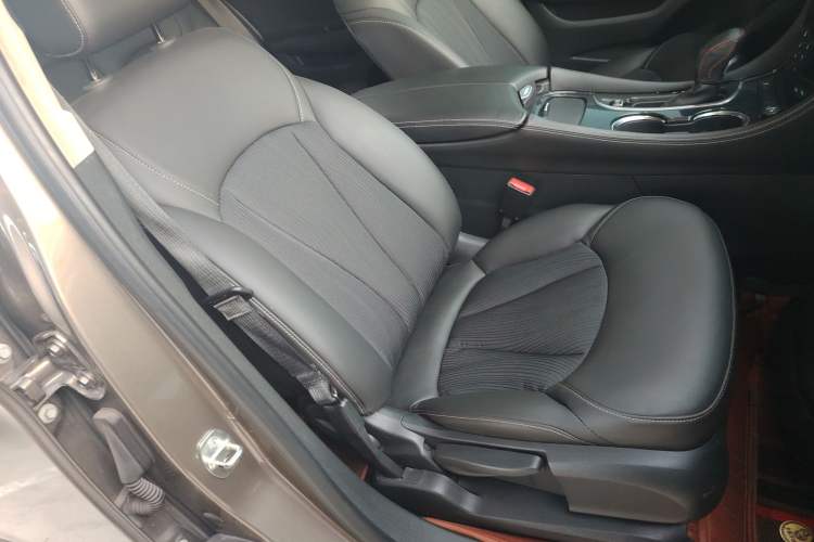 Used Buick Envision 2016 20T Two-Wheel Drive Leading Version
