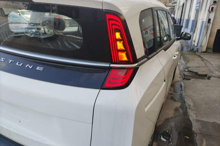 Used Bestune NAT 2023 PRO Comfortable Travel Battery-Swap Version 401km