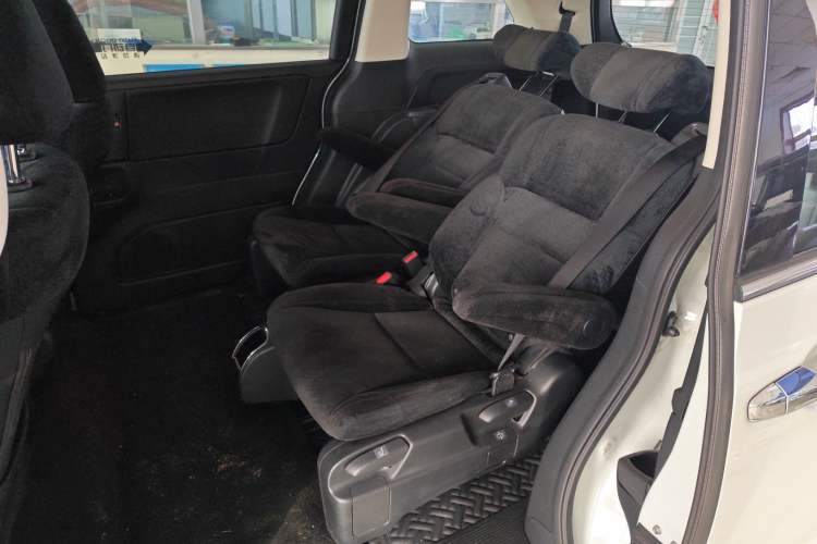 Used Honda Odyssey 2018 2.4L Comfort Version
