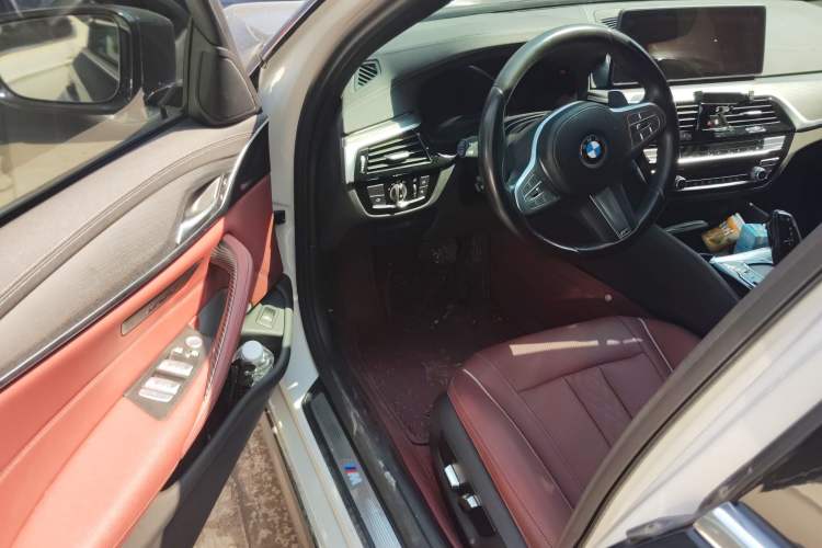 Used BMW 5 Series 2023 Restyled 530Li Leading Edition M Sport Package
