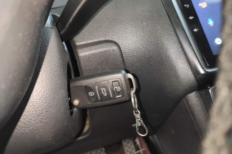 Used Volkswagen Polo 2014 1.6L Automatic Comfort Edition
