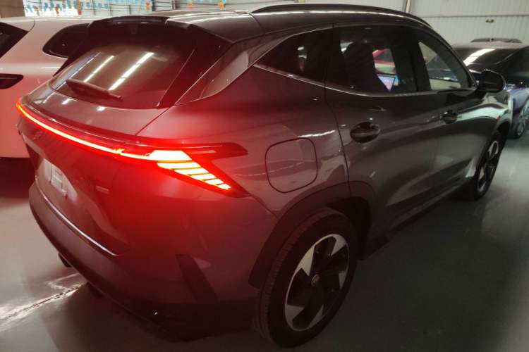 Used JETOUR Shanhai L6 2024 1.5TD DHT ULTRA
