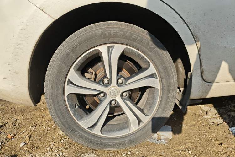 Used Nissan Tiida 2019 1.6L CVT Smart Drive Version China VI Standard
